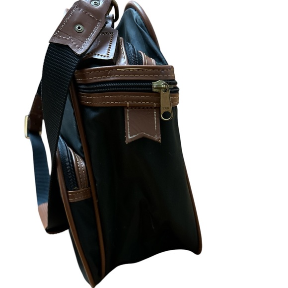 Vintage Lark Nylon Carry-All Bag Tote - Picture 5 of 8